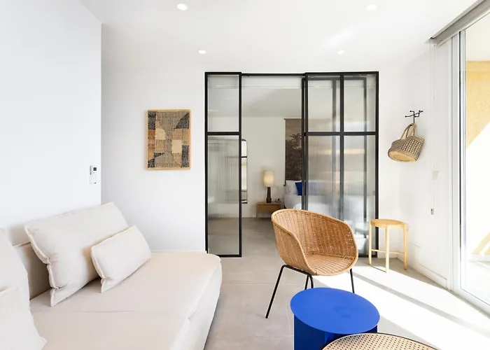 Daire Home2book Stylish Ocean & Marina View Apt, Terrace